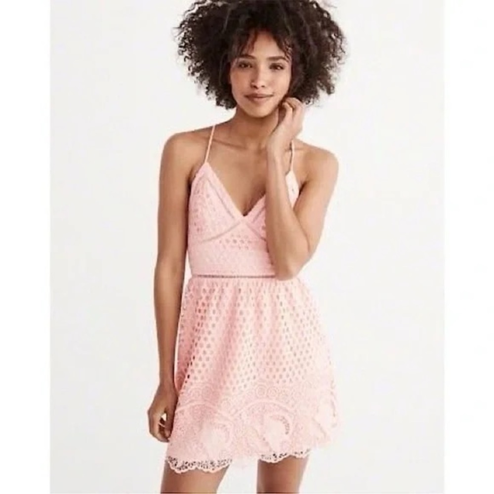 Abercrombie & Fitch Light Pink Lace V-Neck Dress